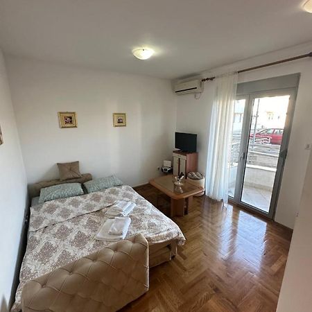 Apartment Stex 4 Подгорица Екстериор снимка