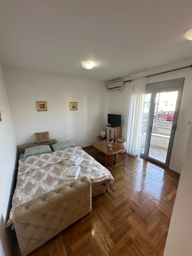 Apartment Stex 4 Подгорица Екстериор снимка